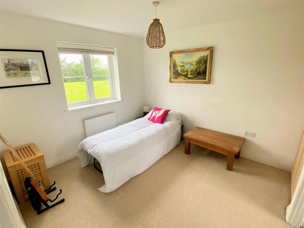 20 The Hurlings Bedroom 2