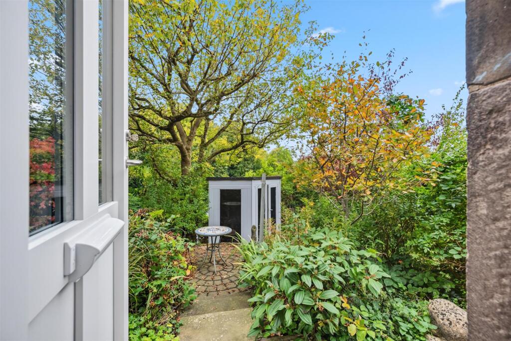 Front door to summer house.jpg