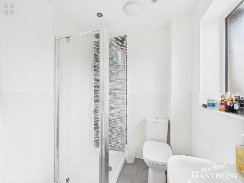 CAM03218G0-PR0721-STILL004