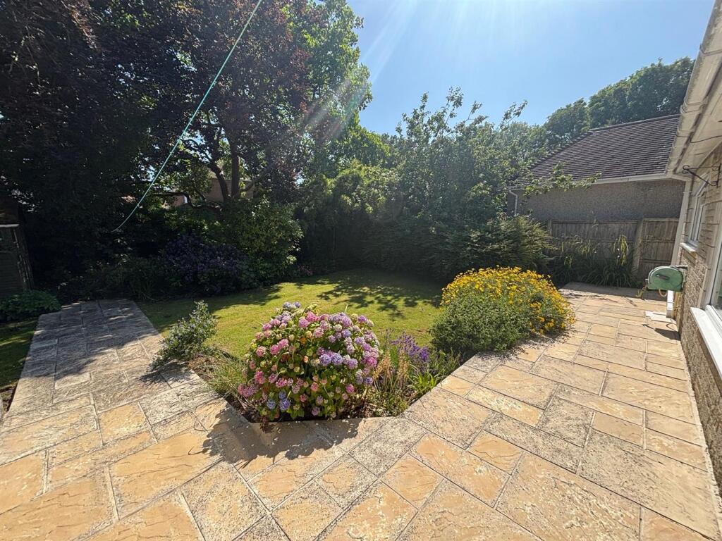 Garden 2.jpg