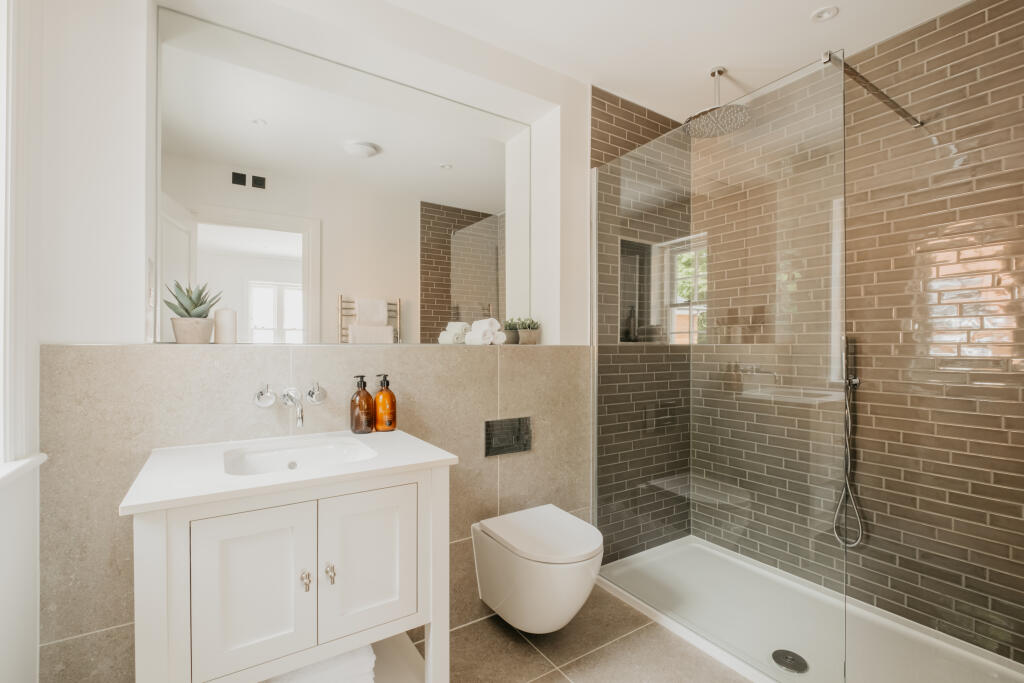 En suite shower room