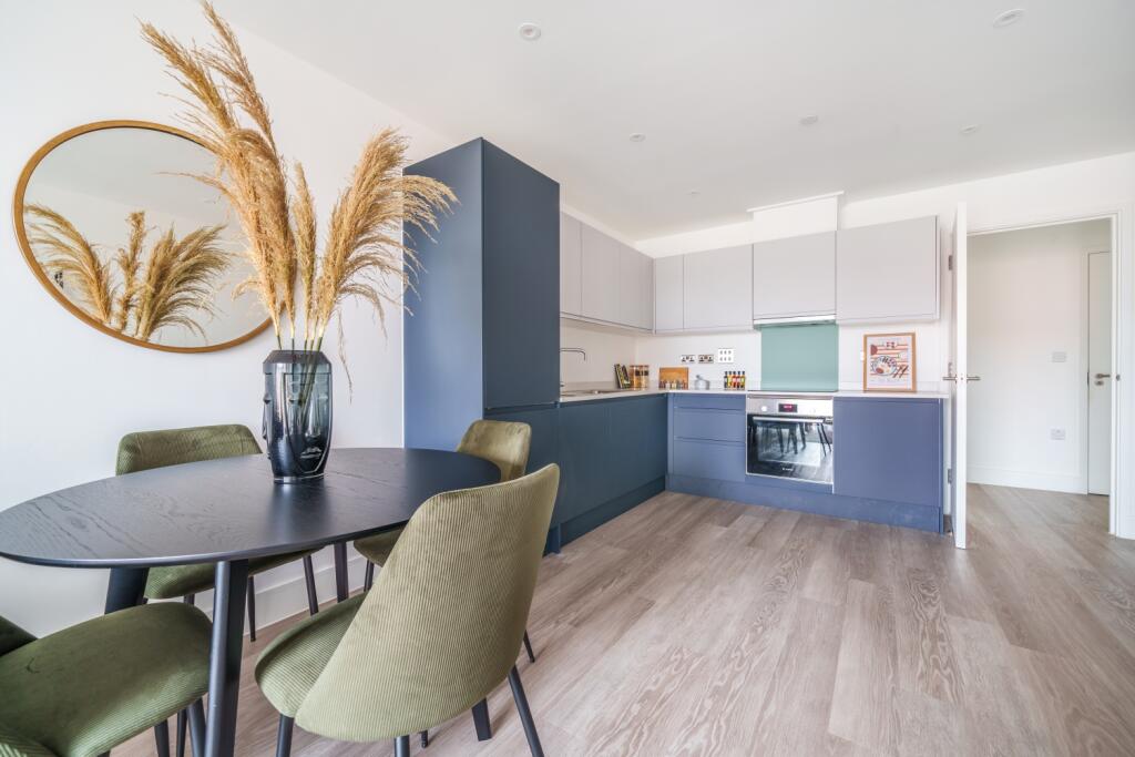 Dining/Kitchen area