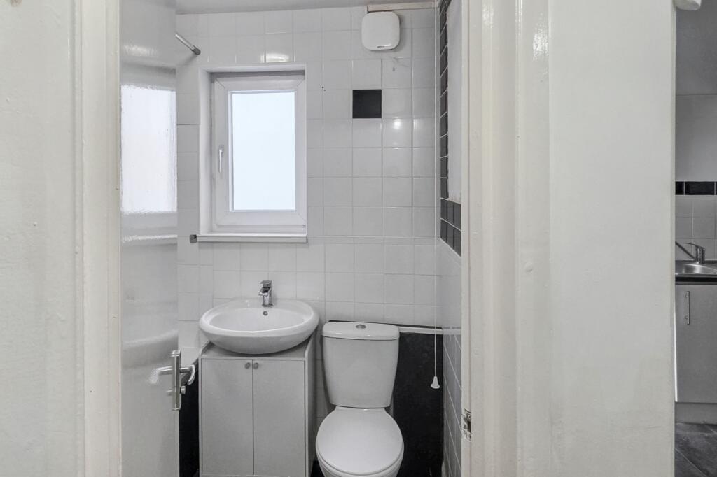 173A &amp; 173B Chapter Road, Brent, London, NW2 5LJ