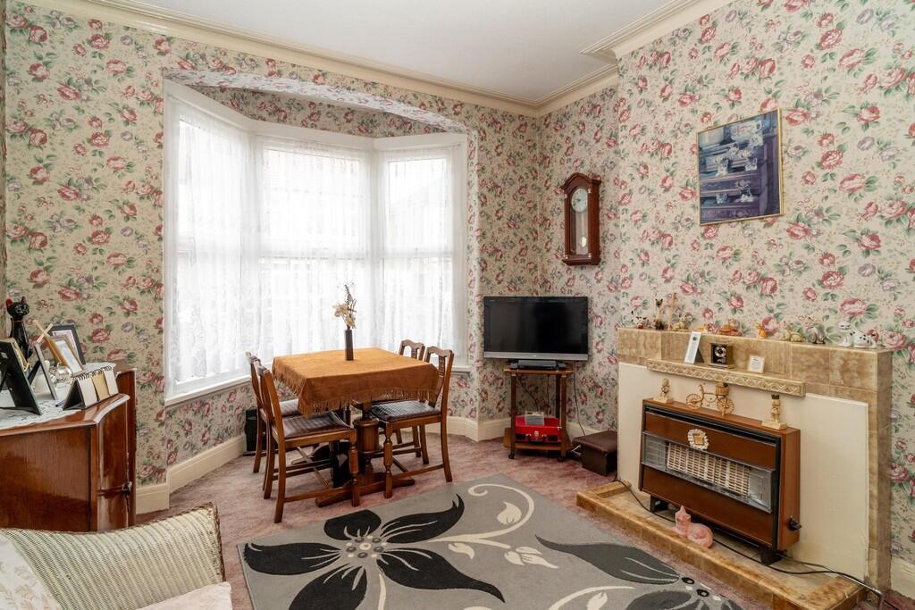 005-55 Monmouth R...