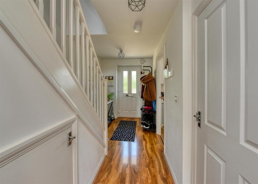 27 Gittins Park-Hall.jpg