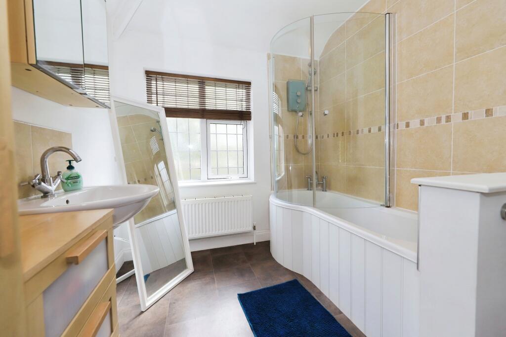Bathroom / W.C.