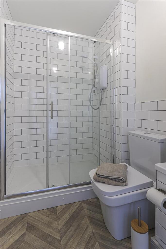 Connaught Road 13, 3-7.jpg