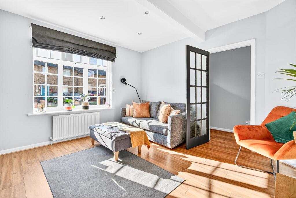 05  To Let 2 Bedroom House Blanchland Road SM4 www