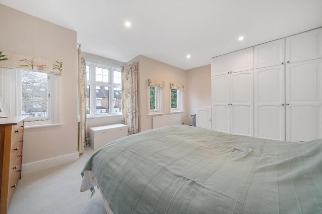 Grantham Road 26 W4 Ph5.jpg