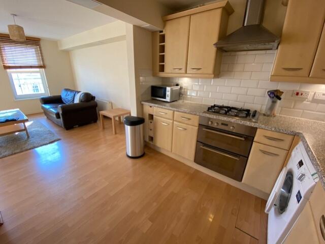 Kitchen living