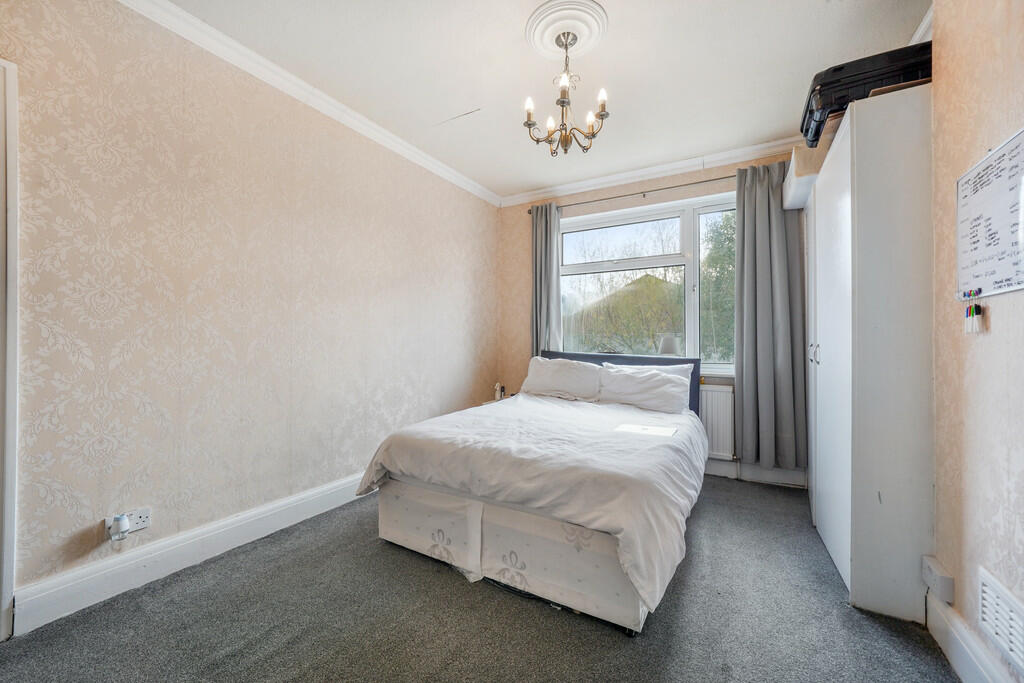 50 Newark Crescen...