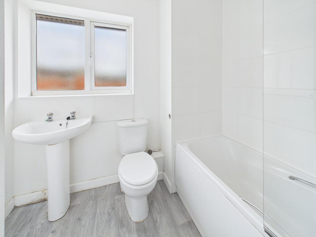En-suite Bathroom