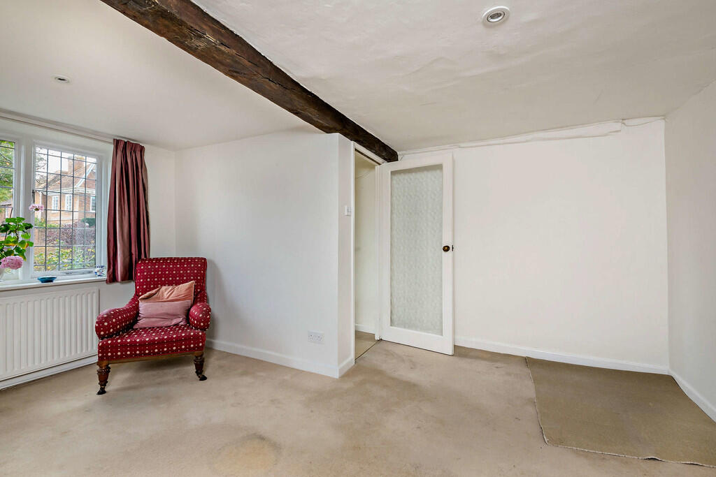 8667143-interior0...