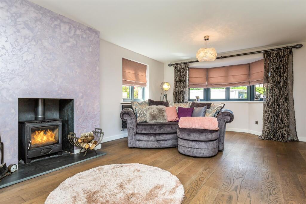 The Chimneys Park Street Worksop S80 1HH-13.jpg