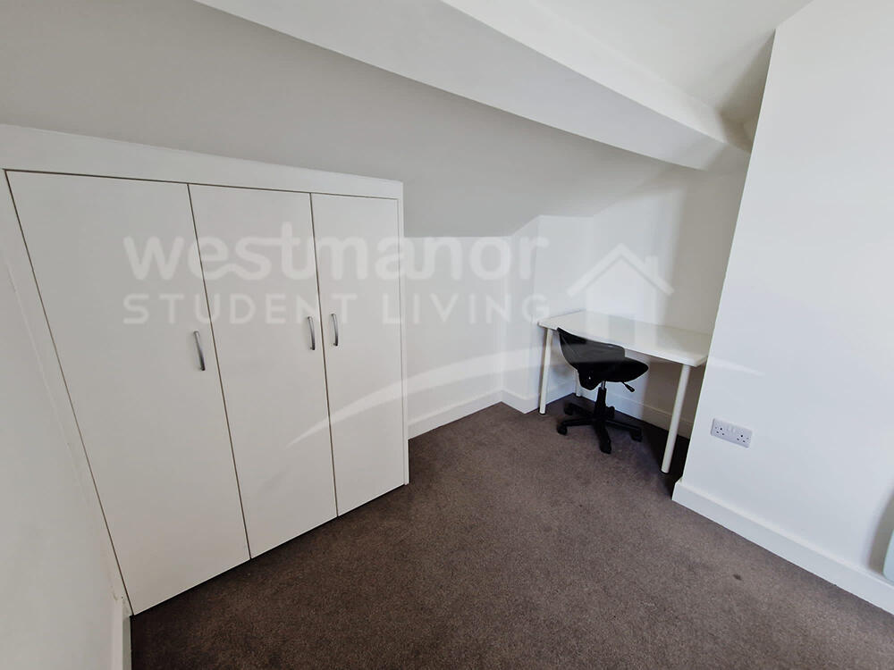 FLAT 14