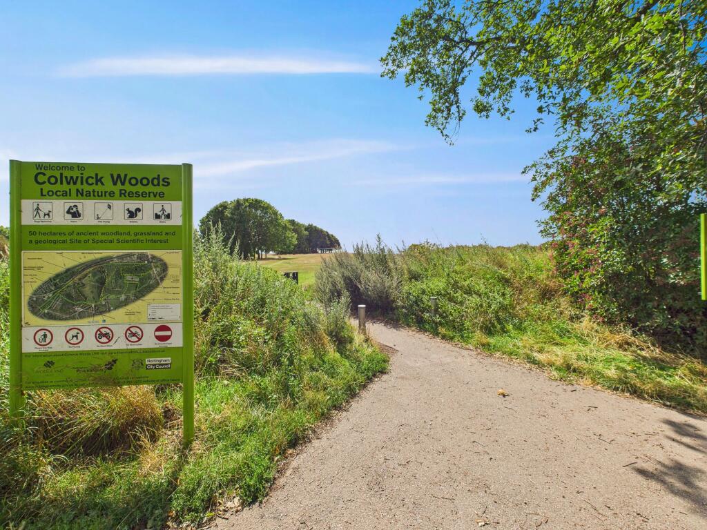 Colwick Woods Entrance