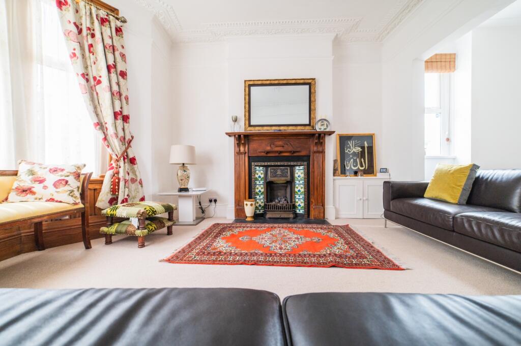 Call 02920 454555 to secure your viewing_7