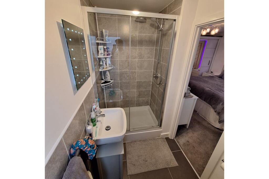 En-suite Shower Room