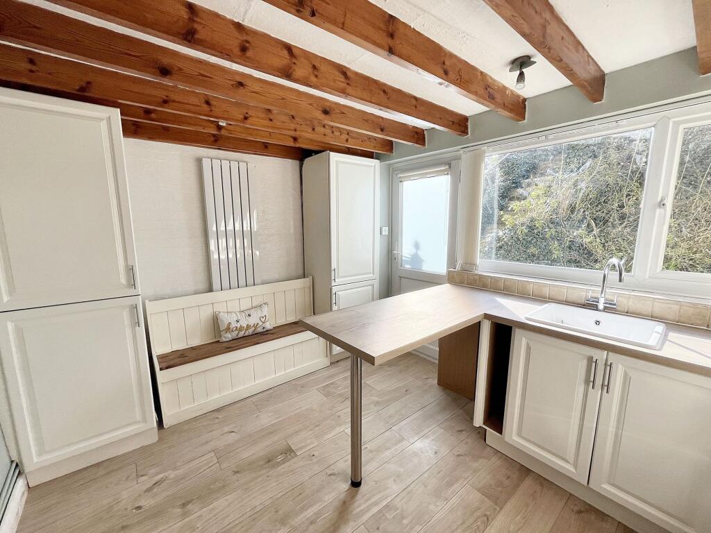 Kitchen / Breakfast