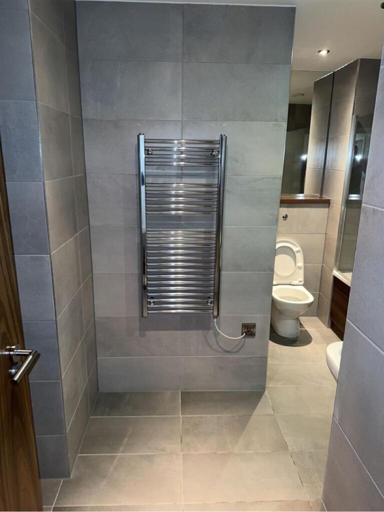 BAthroom 2