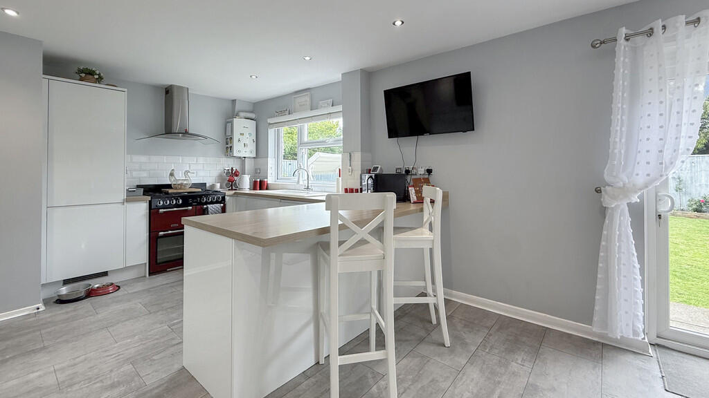 Kitchen/dining ro...