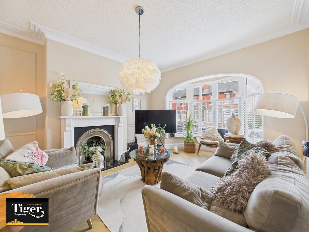 CAM03440G0-PR0311...