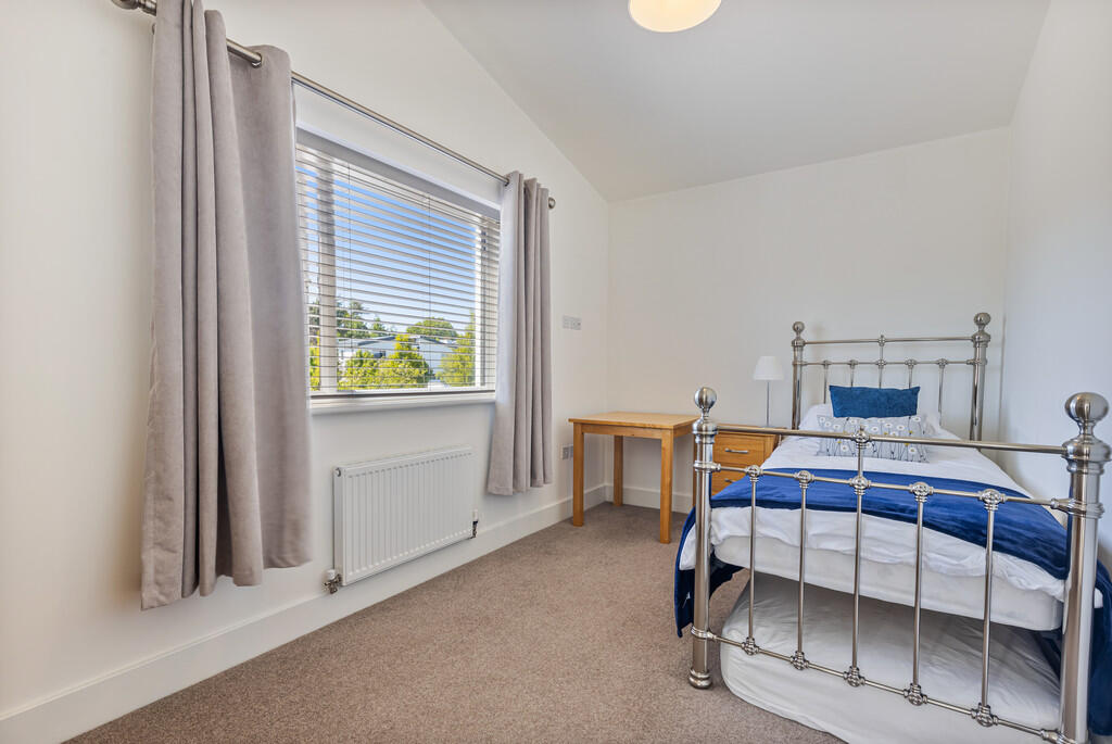 A28 - Holland Par...