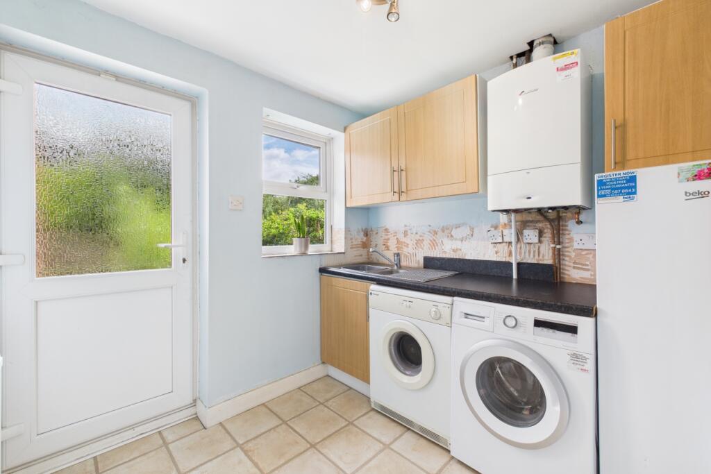 CAM03162G0-PR0305-STILL017