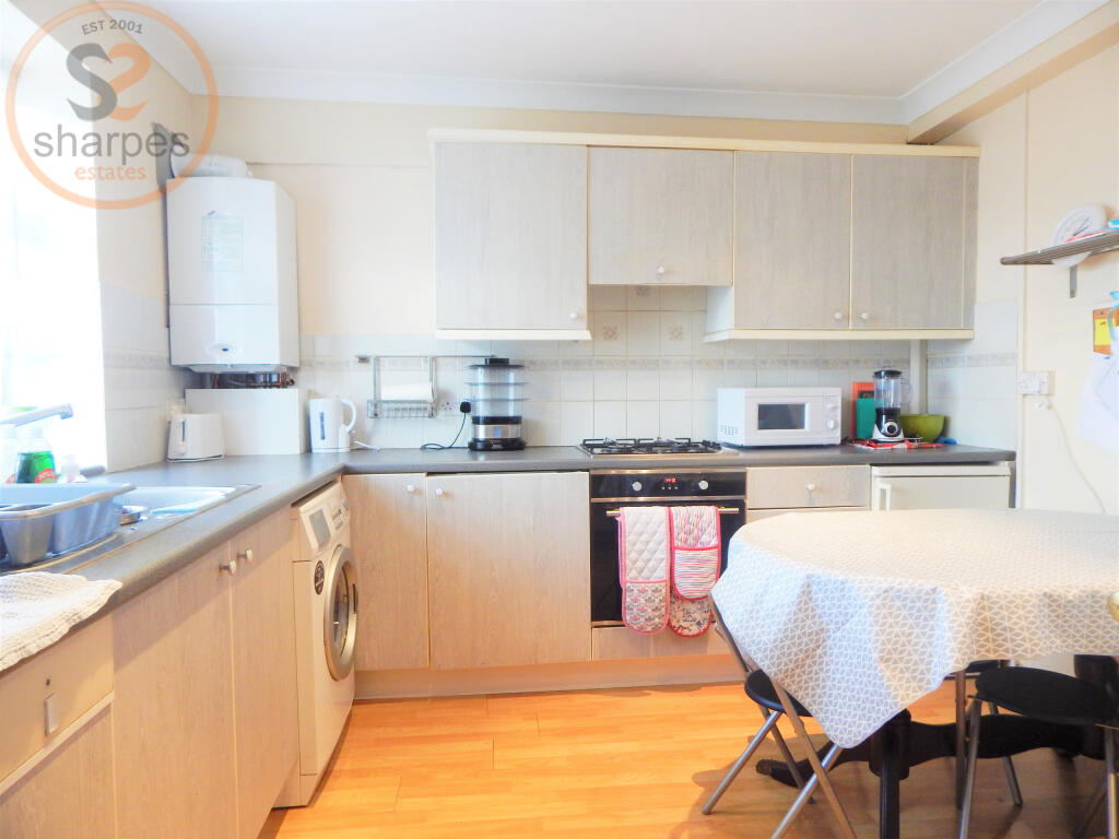 3. Kitchen- ALL.JPG