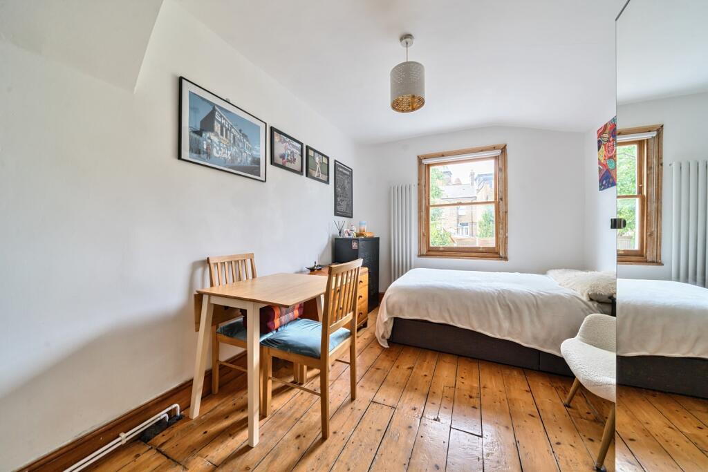 1316093-9-6874fdba20ddc