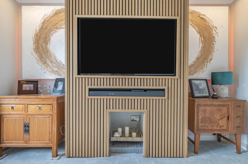 Lounge Feature - Hearth