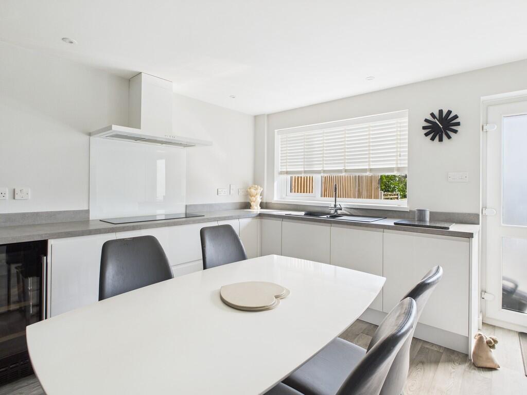 CAM04578G0-PR0006...