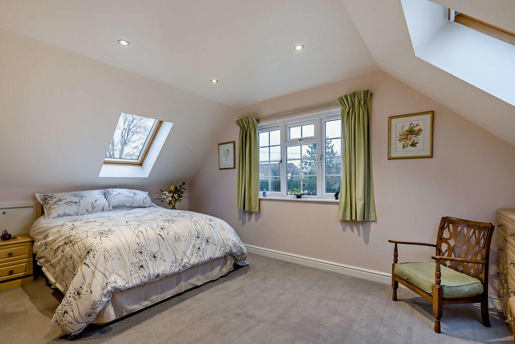8636499-interior4...