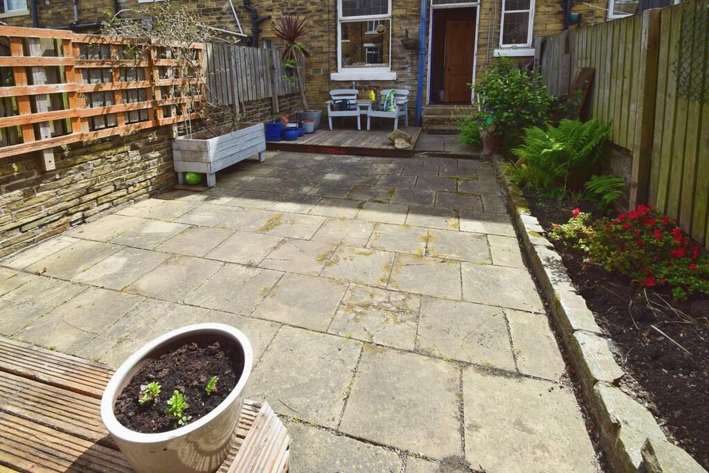 ffccb1a4-Garden 2...