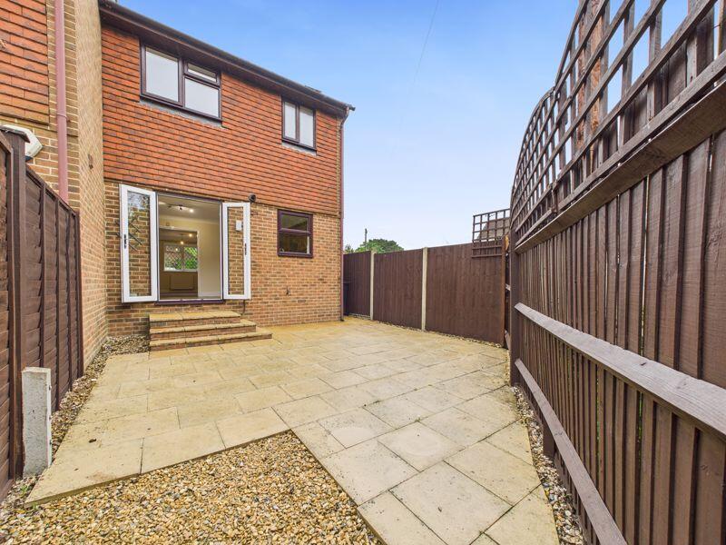 PATIO &amp; REAR ASPECT