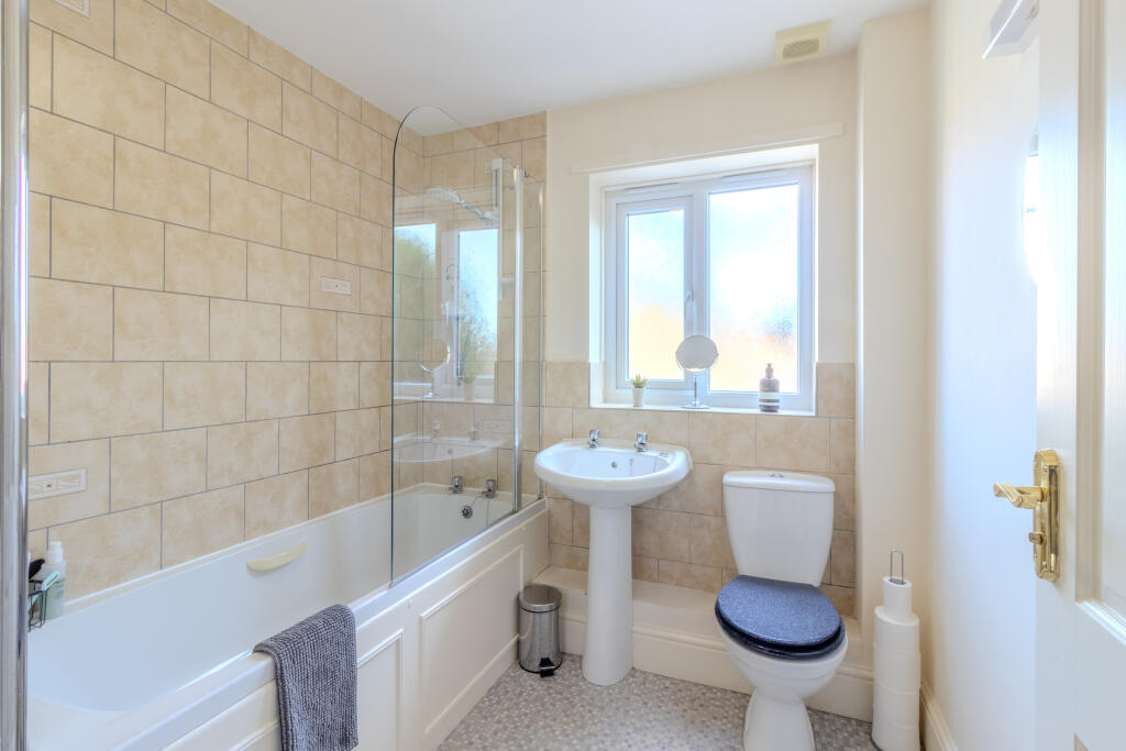 33 Westgate (2 of 2)