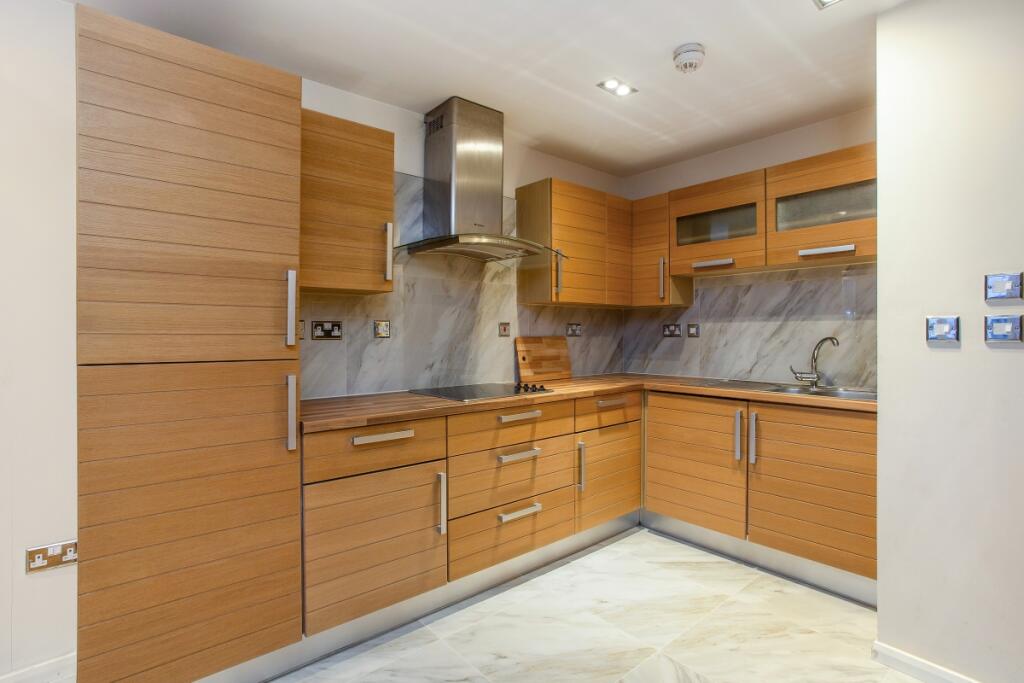 Kitchen (2)