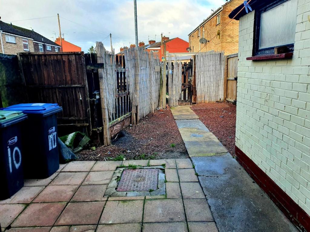 yard 2 .jpg