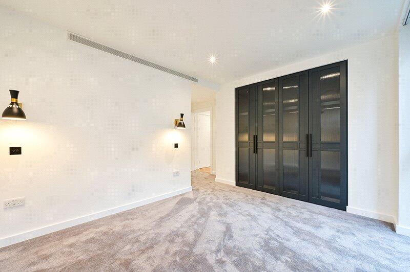 3 Broxwood Gardens