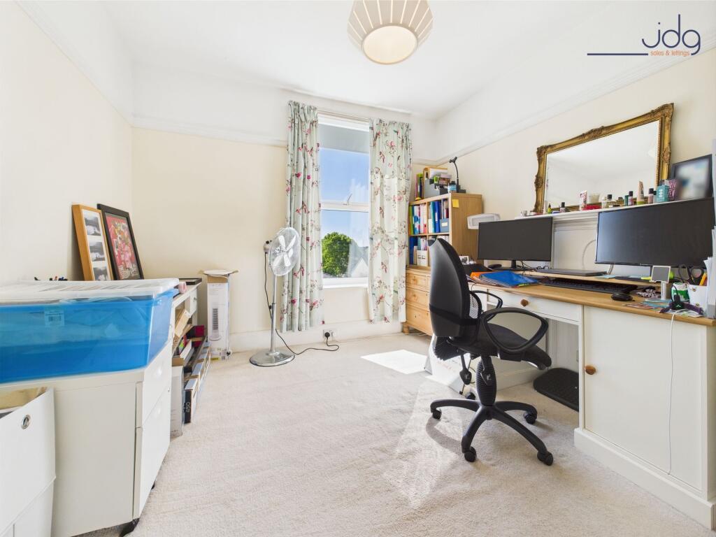 First Floor Double Bedroom/Office