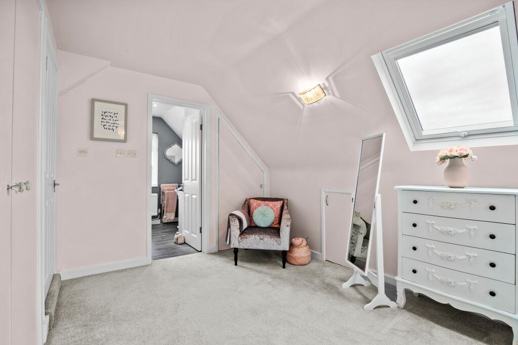 Bedroom 2 Dressing Area