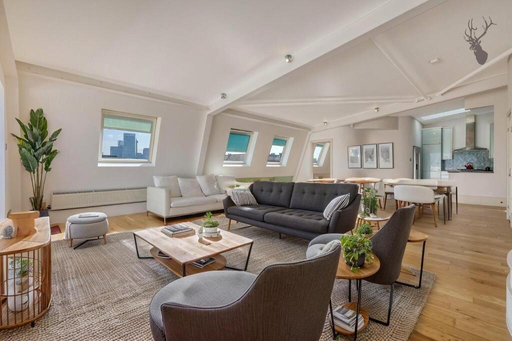 ZqXftw_b90e_MZdFgZyWBQ - 4.jpg