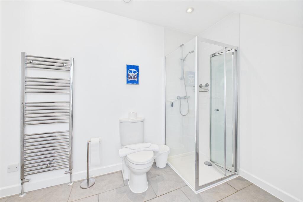Bed 2 En-Suite