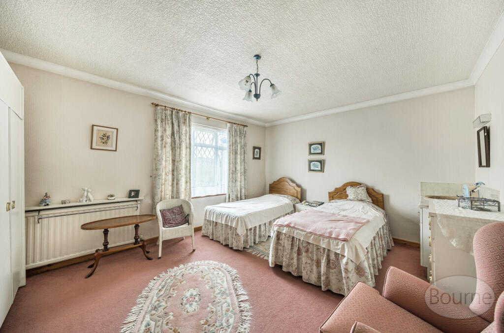 0ebca23b-4052-497...