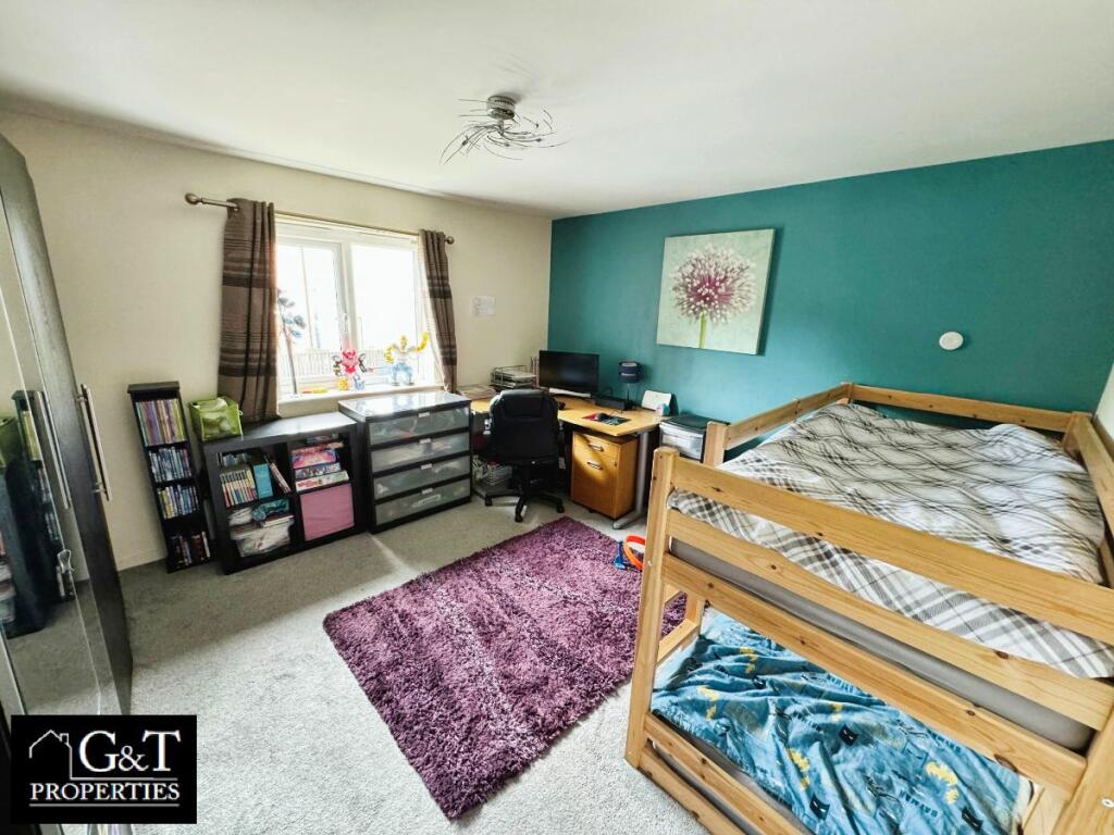 2nd Bedroom 