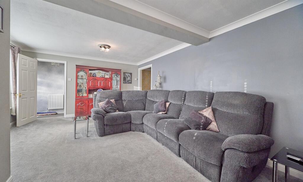 Deacon Avenue  3.jpg