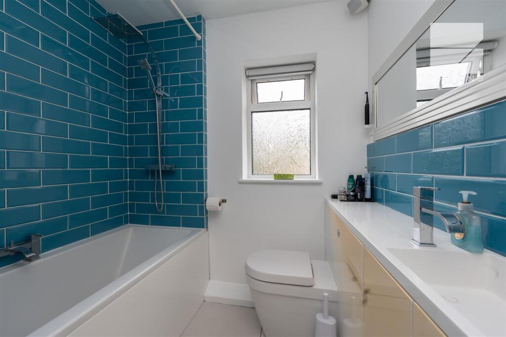 8 Belmont Close_0032.jpg