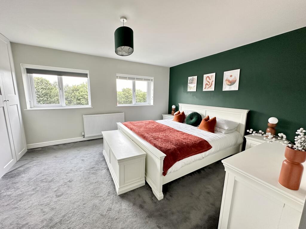 Bedroom 1.jpeg