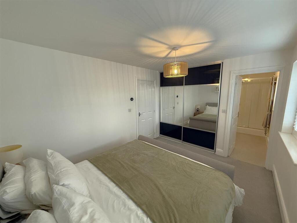Bedroom 1B.JPG