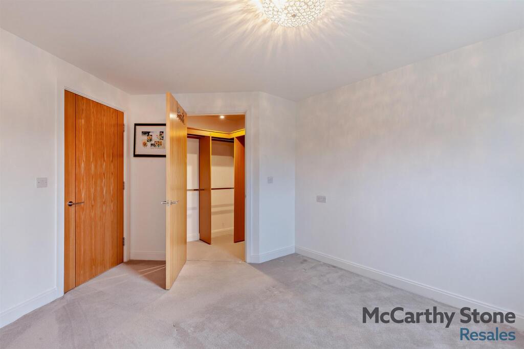 8644720-interior05-800.jpg